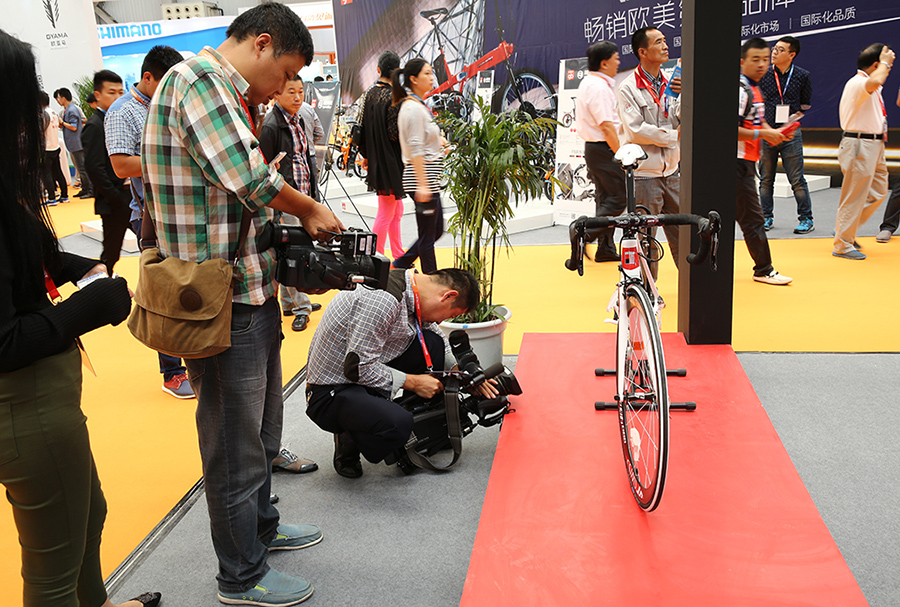 世界顶级品牌土拨鼠MARMOT成亚洲自行车展媒体采访焦点（图）_3