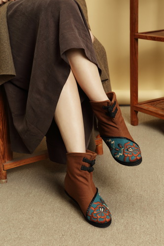 漢舞布鞋給你的腳一個(gè)舒適的養(yǎng)生環(huán)境（圖）_2