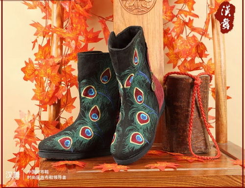 昔日布鞋今成時(shí)尚 漢舞布鞋爭(zhēng)創(chuàng)輝煌_2