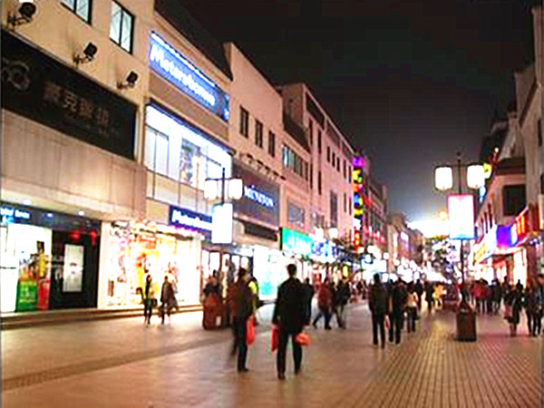 汽車美容加盟店選址最忌諱的“陰陽街”陷阱（圖）_1