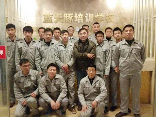 藍天豚副總孫春雷：扶持好經(jīng)銷商是我們的責任（圖）_7