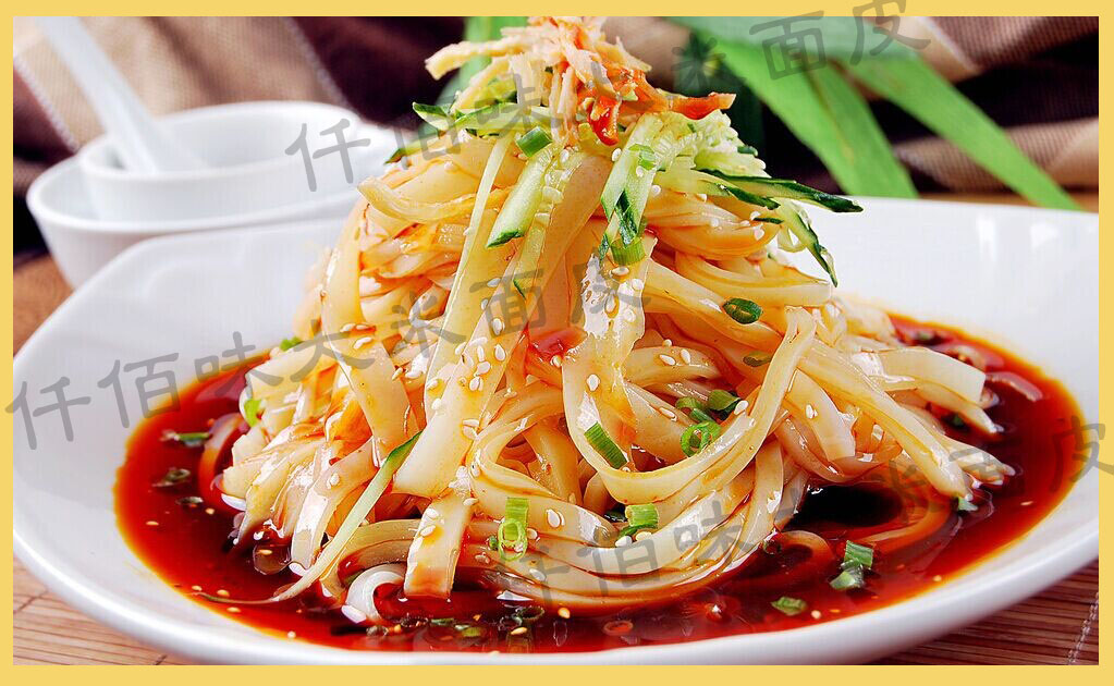 陜西秦鎮(zhèn)米皮做法技術(shù)培訓(xùn)，哪里學(xué)習(xí)米皮做法配方加盟多少錢_1