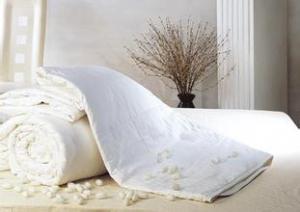 絲絲柔情，無(wú)限溫馨—蠶絲被，歡迎加盟，歡迎選購(gòu)_2