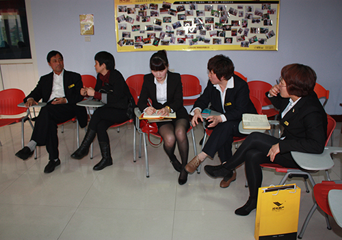 【總部快訊】熱烈祝賀風光商學院(風光地產(chǎn))二屆總裁特訓營成功閉幕(圖)_5