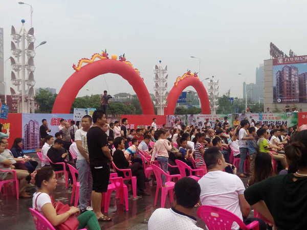 藍(lán)天豚參加湘潭九華家居建材廣場(chǎng)建材團(tuán)購(gòu)會(huì)大獲成功（圖）_5