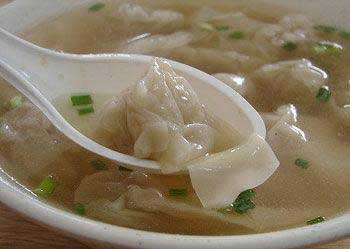 千里香餛飩加盟培訓(xùn)餛飩制作技術(shù)_1