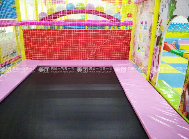 全家攜手走進星期六兒童樂園廣西欽州店暢游狂歡一夏天（圖）_4