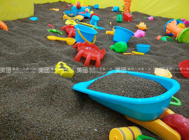 全家攜手走進星期六兒童樂園廣西欽州店暢游狂歡一夏天（圖）_5