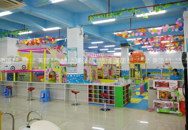 全家攜手走進星期六兒童樂園廣西欽州店暢游狂歡一夏天（圖）_8