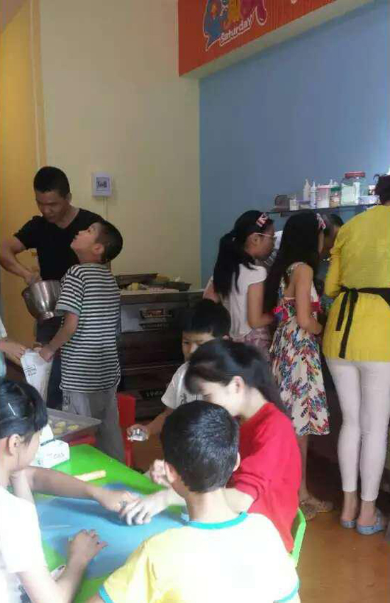 熱烈祝賀星期六兒童烘焙主題樂(lè)園成都店喜迎開(kāi)業(yè)（圖）_3