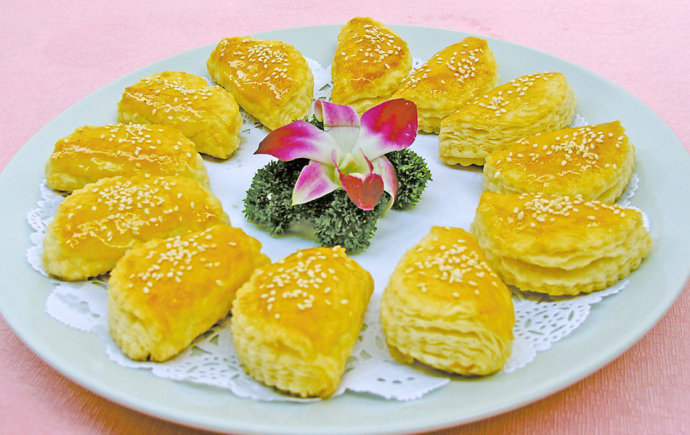 福建榴蓮酥加盟學(xué)習(xí)泰國榴蓮酥做法_1