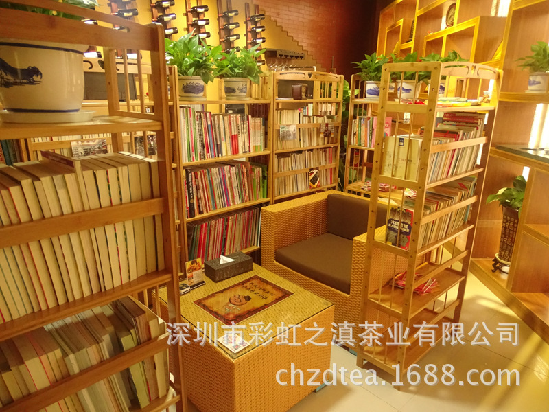 萬眾城哪里有讀書會，新瀾大廈對面的彩虹之滇茶館有_4