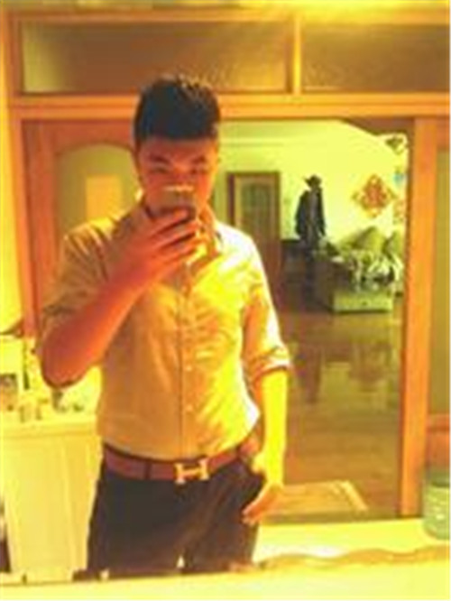 盛耀佳德餐飲集團旗下品牌茉語軒優(yōu)秀店長趙健的工作態(tài)度_1