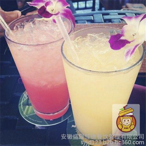 80后小伙開茉語軒飲品加盟店 生意火爆_1