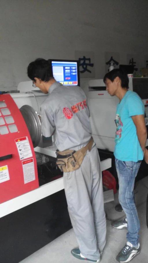 德乃福湖北武漢有店可以做拉絲面輪轂修復(fù)翻新_1