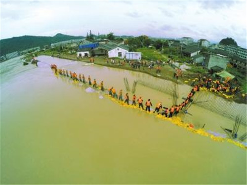 盛耀佳德商學院訊臺風致浙江遭百年一遇暴雨_1