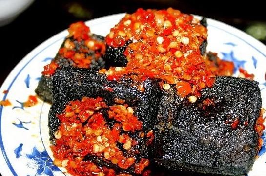 我想學(xué)湖南臭豆腐的做法，哪里有臭豆腐技術(shù)學(xué)？_1