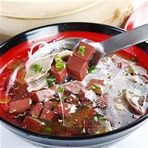 正宗鴨血粉絲技術(shù)培訓(xùn)，哪里有學(xué)鴨血粉絲技術(shù)的_1