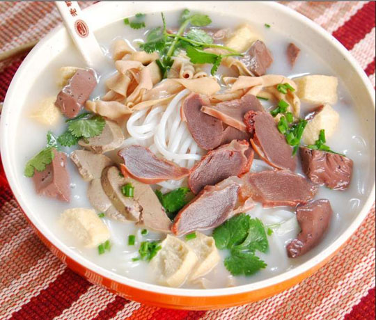 正宗鴨血粉絲技術(shù)培訓(xùn)，哪里有學(xué)鴨血粉絲技術(shù)的_2