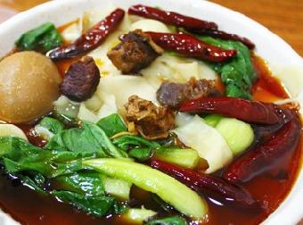 正宗的牛肉板面制作，學(xué)習(xí)安徽牛肉板面配方_1