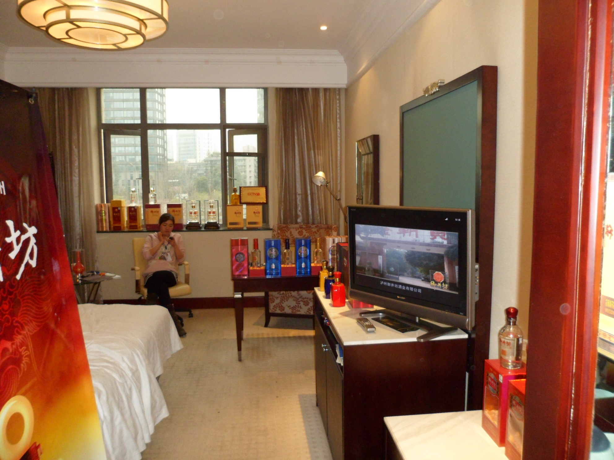 2012年成都春季糖酒御井坊酒業(yè)參展（圖）_1