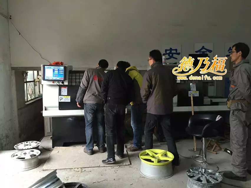 山東，青海考察德乃福輪胎修復(fù)，輪轂全自動輪轂拉絲機_2