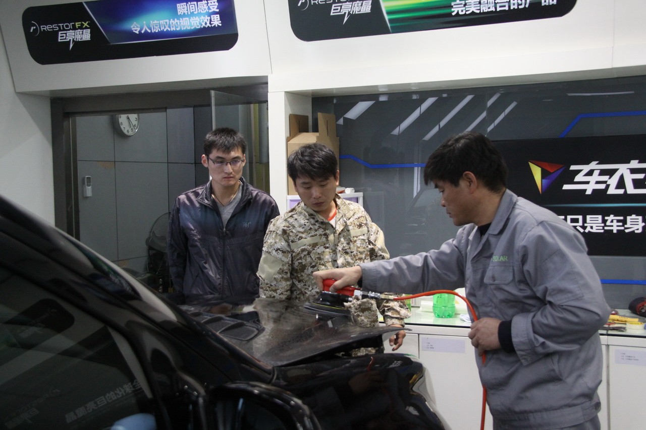 山東濱州學(xué)員赴巨亮魔晶北京總部培訓(xùn)_2