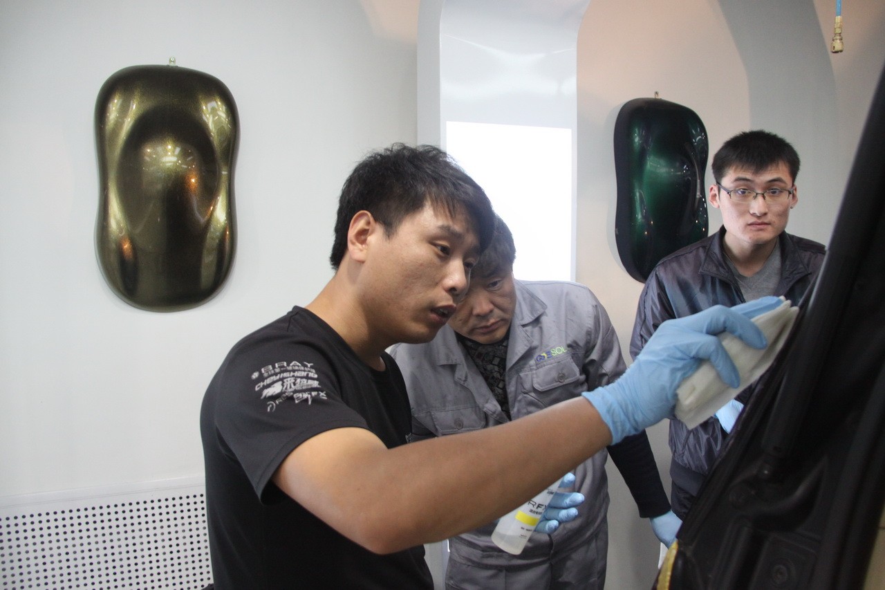 山東濱州學(xué)員赴巨亮魔晶北京總部培訓(xùn)_3