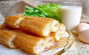 山東香酥油條加盟學(xué)習(xí)炸大油條技術(shù)無(wú)鋁油條培訓(xùn)_1