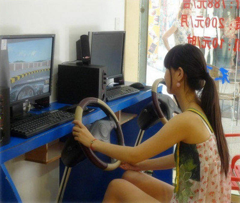 2015年12所駕校通過(guò)“新國(guó)標(biāo)” 豪華一體模擬機(jī)_2