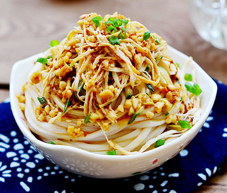 急尋哪里有教做涼皮涼面技術(shù)的地方嗎_2