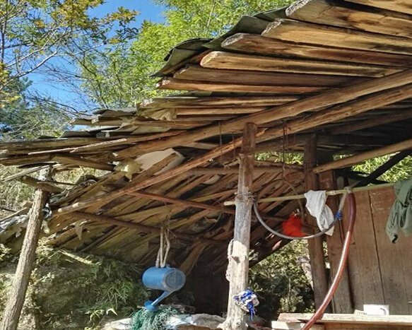 戶外運(yùn)動(dòng)公司員工的公益行_5