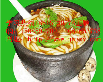 砂鍋土豆粉店濟(jì)南土豆粉培訓(xùn)煙臺砂鍋土豆粉怎么做_1