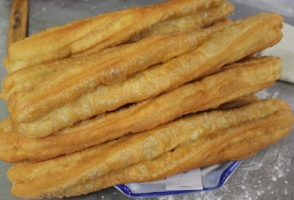 學(xué)習(xí)大油條配方技術(shù)，加盟無(wú)礬大油條做法_1