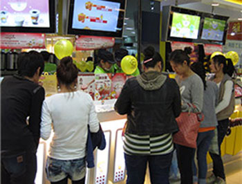 歡樂檸檬水吧加盟國內(nèi)最火爆的水吧項目（圖）_3