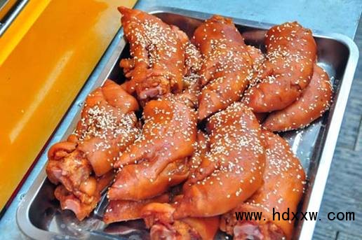湖南烤豬蹄培訓(xùn) 哪里有烤豬蹄學(xué)習(xí)（圖）_1