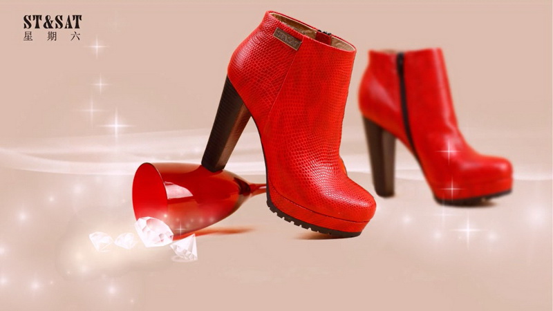 迪歐摩尼鞋包加盟對(duì)美國(guó)紐約州長(zhǎng)的人命之上表示欽佩_1