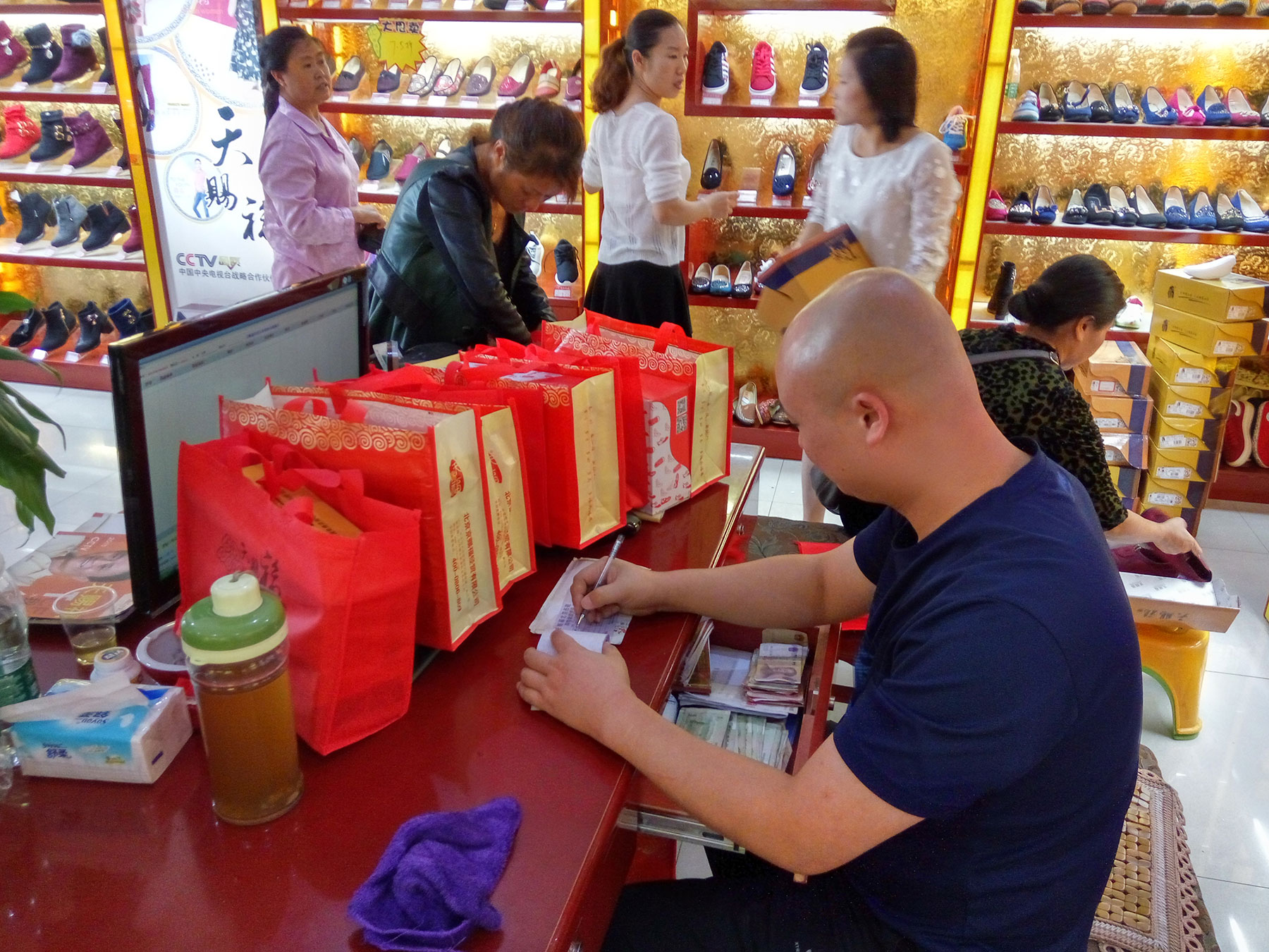 天賜福老北京布鞋加盟_1