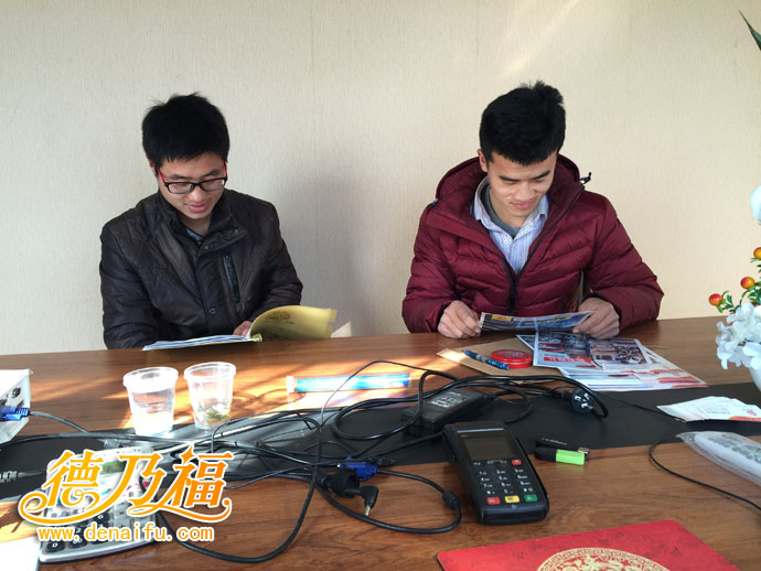 河北邢臺考察德乃福輪胎輪轂修復(fù)，全自動輪轂拉絲機_2