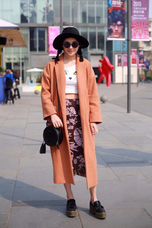 講真！迪歐摩尼鞋包加盟這么火爆你不要進(jìn)來(lái)看看？_1