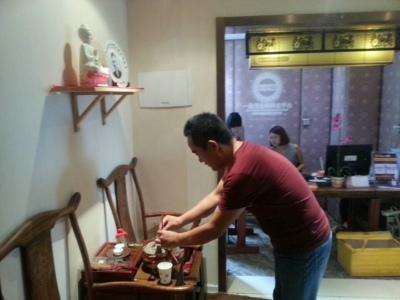 四川火鍋加盟品牌吸引三國演繹老火鍋許昌店關(guān)總來訪_1