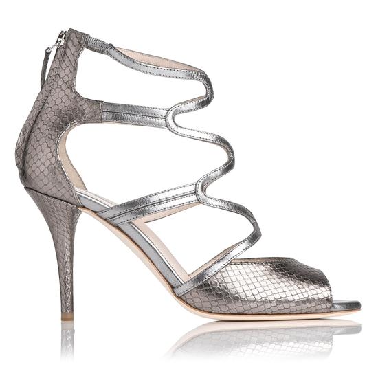 廣州迪歐摩尼近距離看容祖兒參加歌手比賽_1