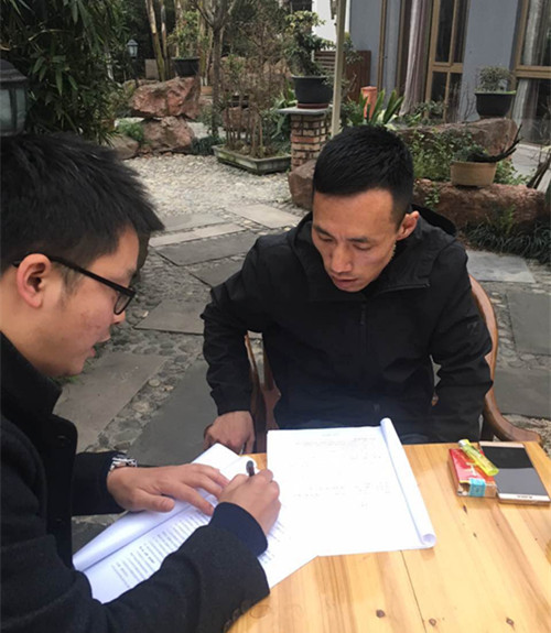 四川特色火鍋加盟連鎖品牌龍淵二荊條火鍋青海店簽約，就讓二荊條辣椒在青海高原撒把野！_1