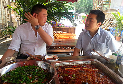 成都最好吃的火鍋蓉城院壩老火鍋迎來巴中加盟商王總投資立項_1