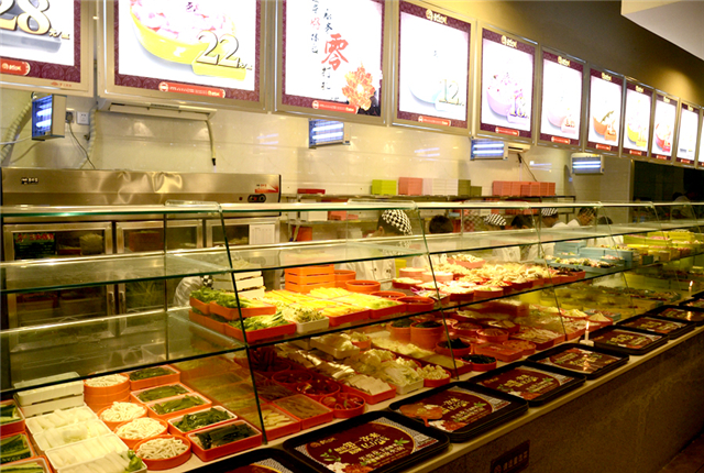 最具特色火鍋項(xiàng)目現(xiàn)身成都，蓉城院壩老火鍋名聲大噪_1