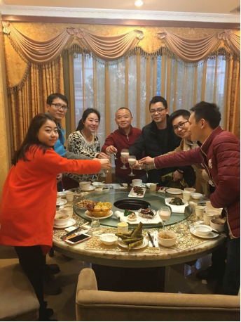 正宗四川火鍋加盟連鎖品牌——龍淵二荊條老火鍋鹽亭店簽約成功_1