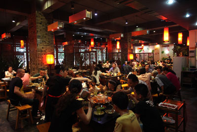 中國十大火鍋加盟品牌的味覺之魂－－龍淵二荊條的成都火鍋情結_2