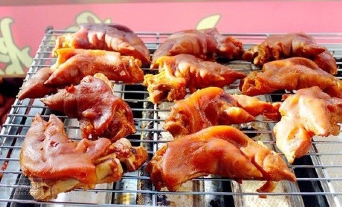 哪里學(xué)烤豬蹄技術(shù)正宗 哪里才有學(xué)燒烤技術(shù)（圖）_2