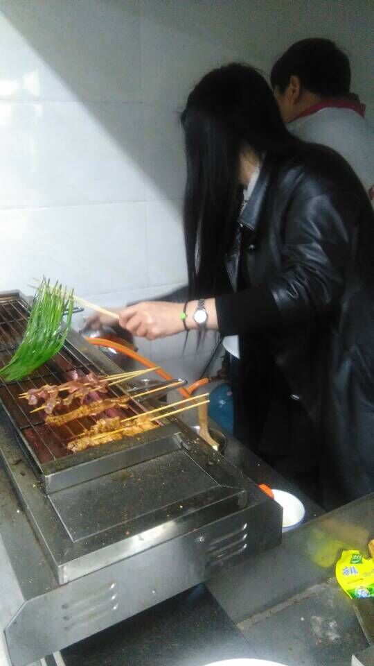 正宗炭火燒烤技術(shù)去哪里學(xué)？（圖）_2