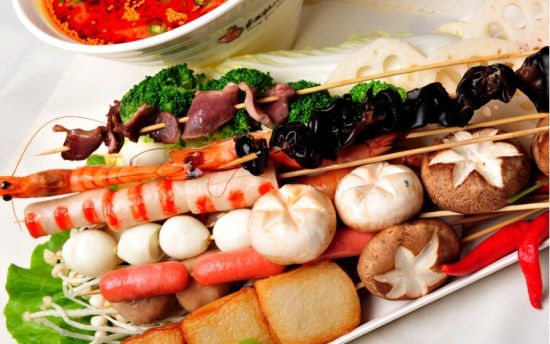 學(xué)麻辣燙技術(shù)難不難、正宗麻辣燙做法培訓(xùn)（圖）_2